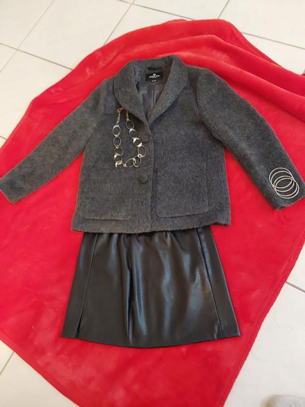 Customer carousel item 8.