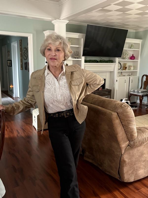 Review Thumbnail Image 0 378863935