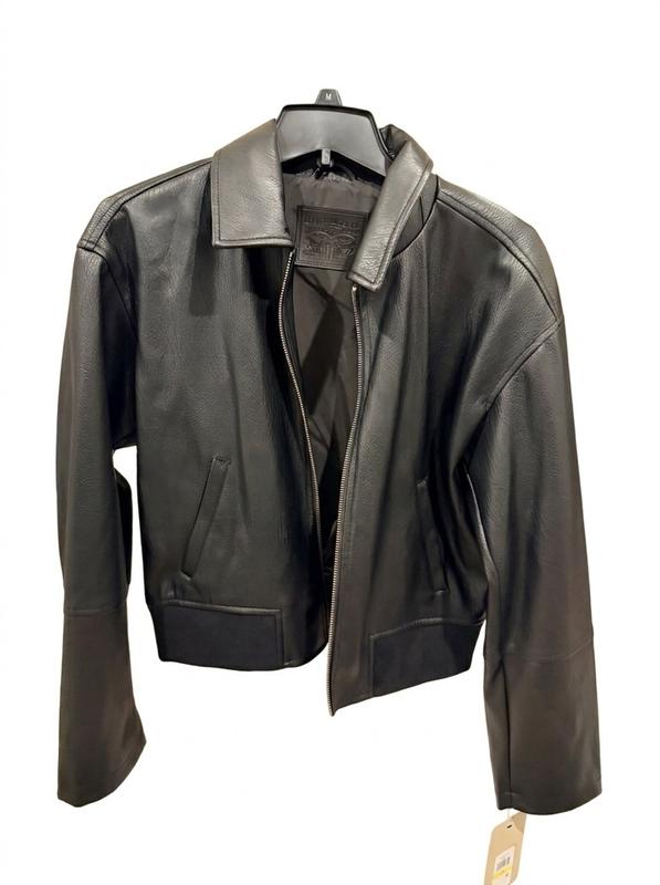 Review Thumbnail Image 0 380253646