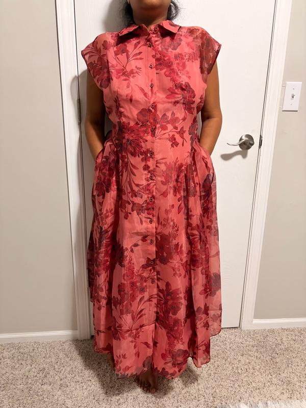 Customer photo for "Light, Structured, and Effortlessly Pretty"