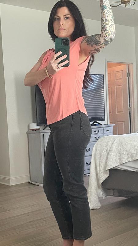 Customer carousel item 15.