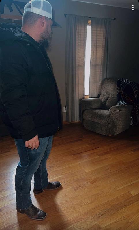 Review Thumbnail Image 0 379946969