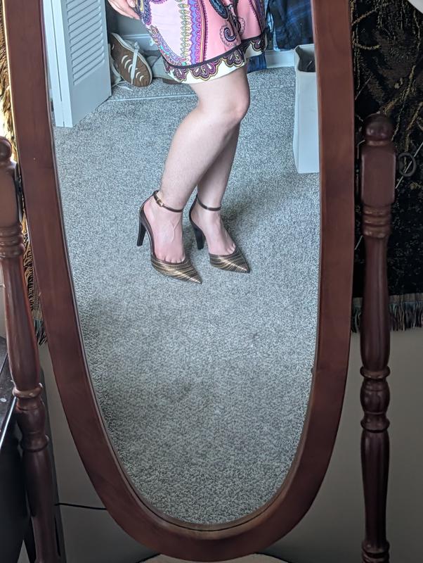 Customer photo for "Beautiful Heels for Narrow, Long Feet"