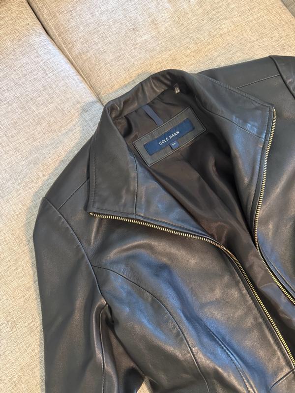 Customer carousel item 7.