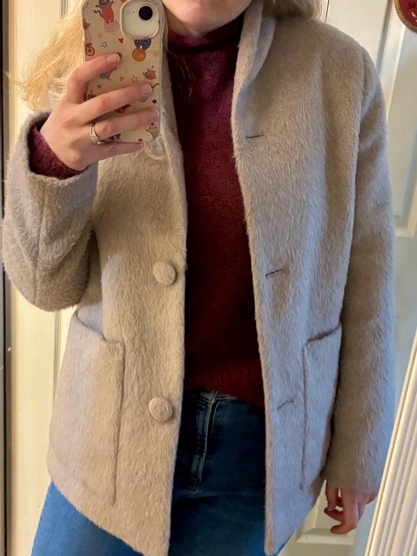 Customer carousel item 6.