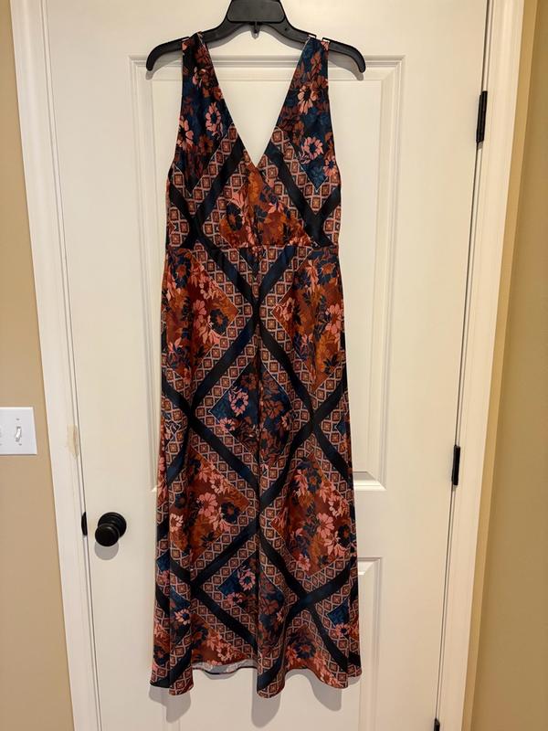 Customer photo for "Gorgeous well fitting dress"