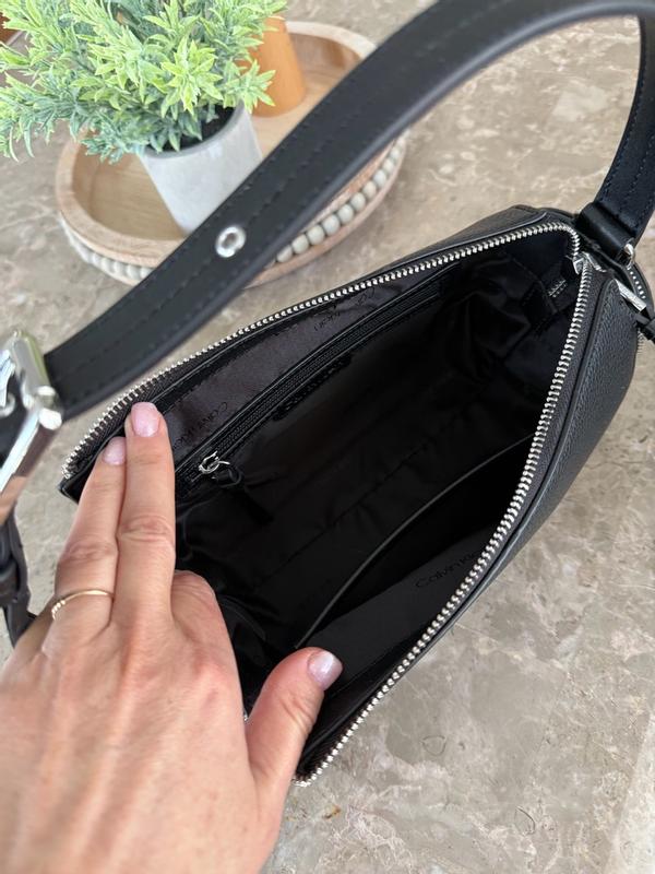 Customer carousel item 11.