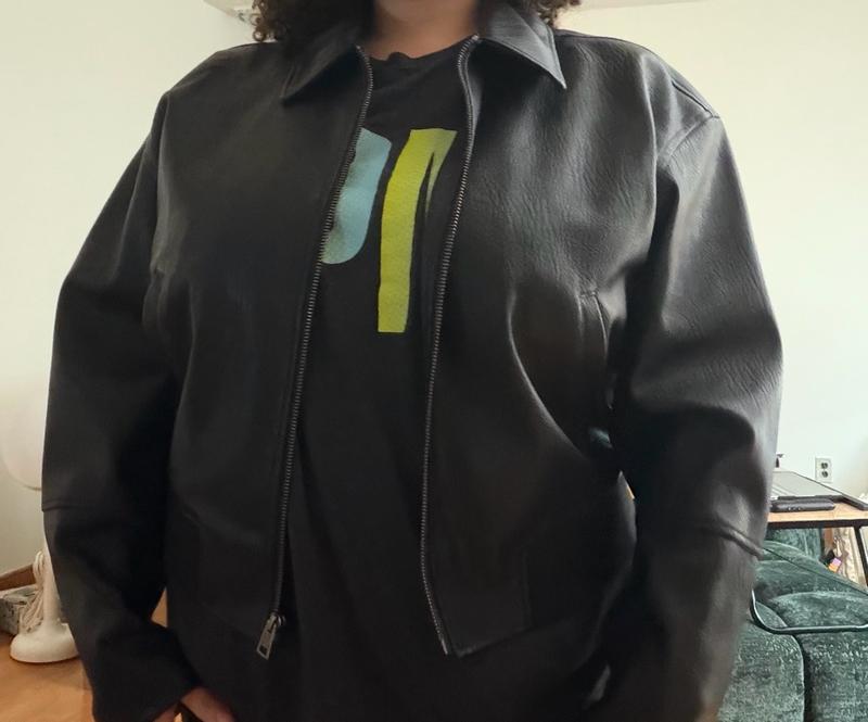 Customer photo for "Very nice jacket"
