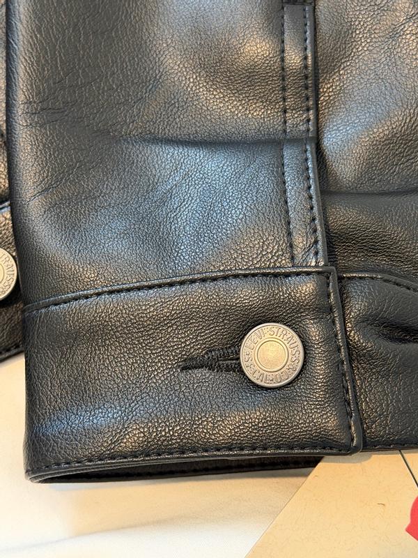 Customer carousel item 10.