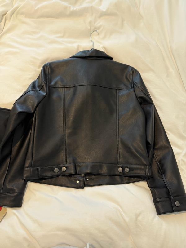 Customer carousel item 9.