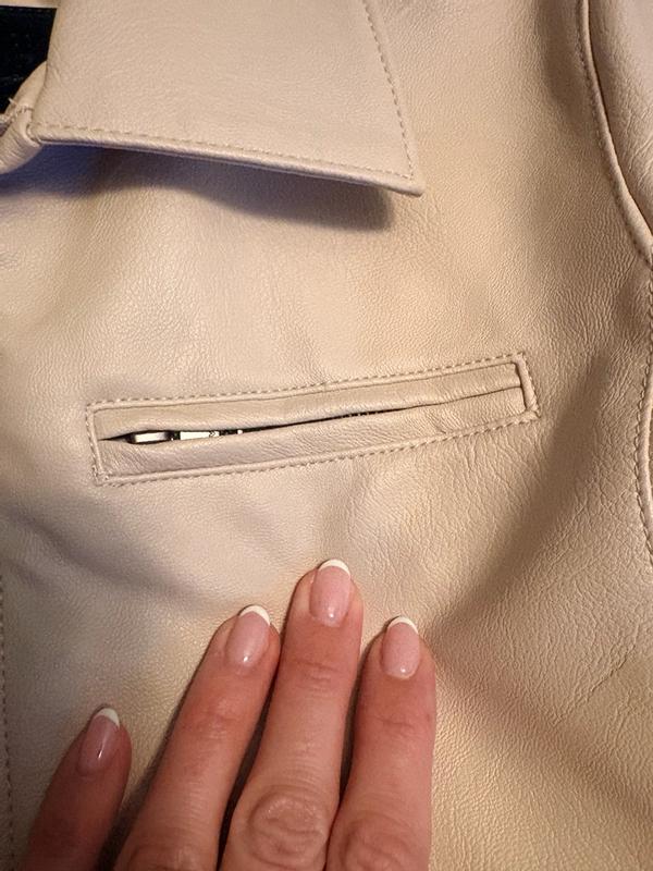 Customer carousel item 14.