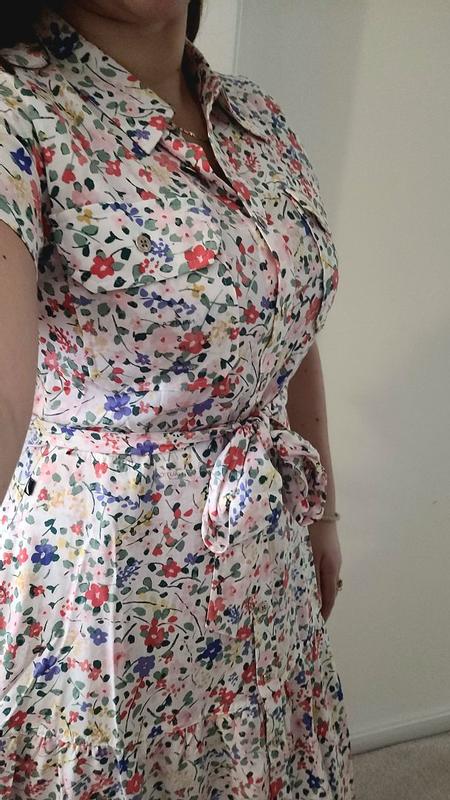 Customer carousel item 12.