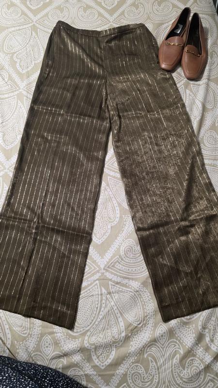 Customer photo for "Stylish, Comfortable & Flattering Wide-Leg Pants"