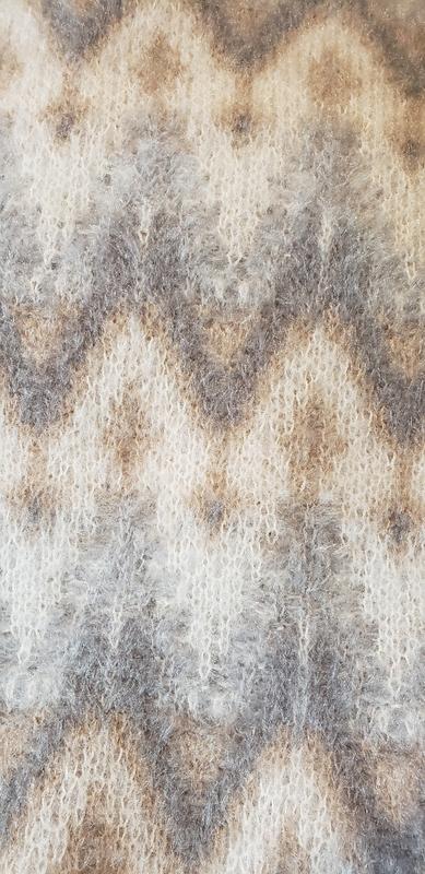 This material doesn't irritate my sensitive skin!