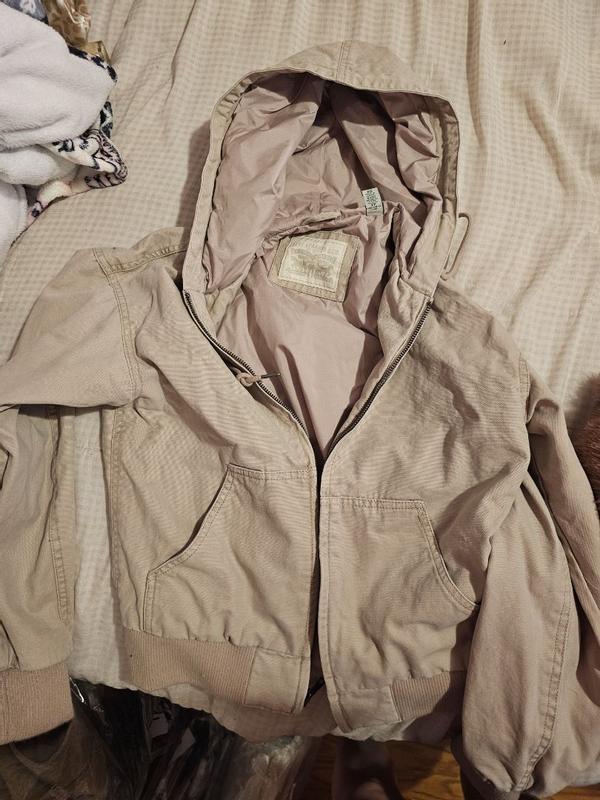 Customer carousel item 8.