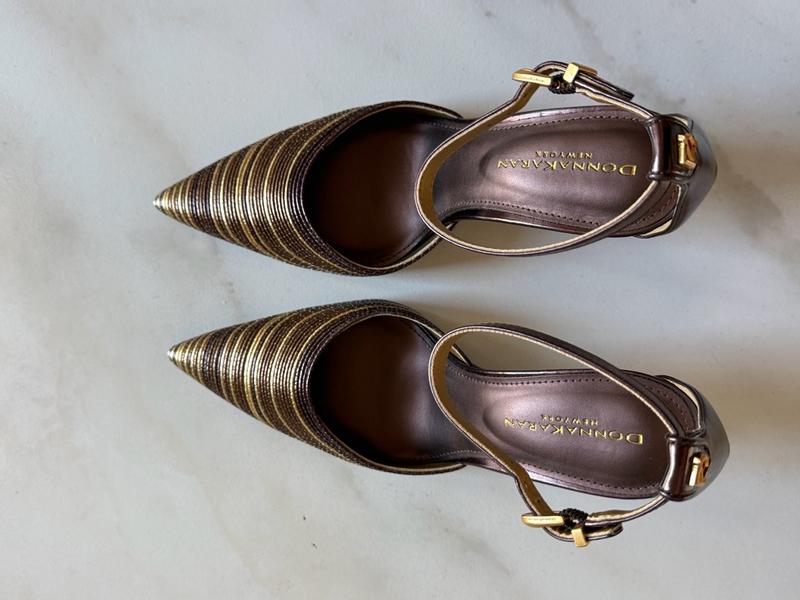 Customer photo for "GORGEOUS SHOE!"