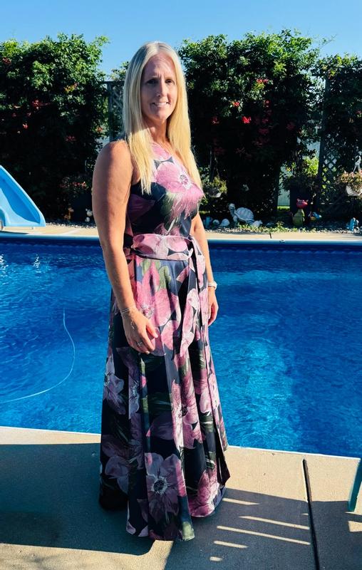 Customer photo for "Elegant one-shoulder gown with pockets!"
