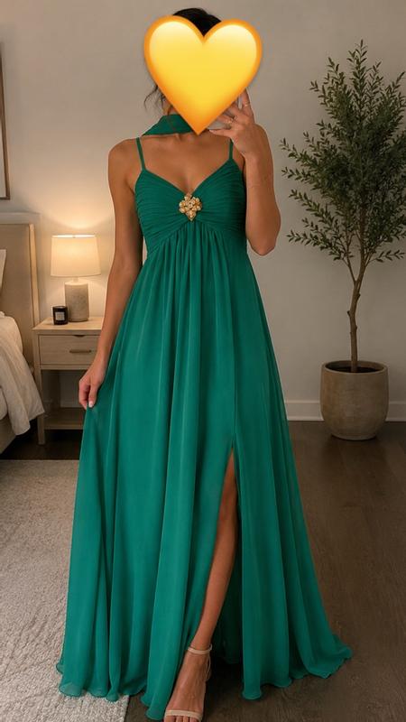 Customer photo for "Gorgeous dress"