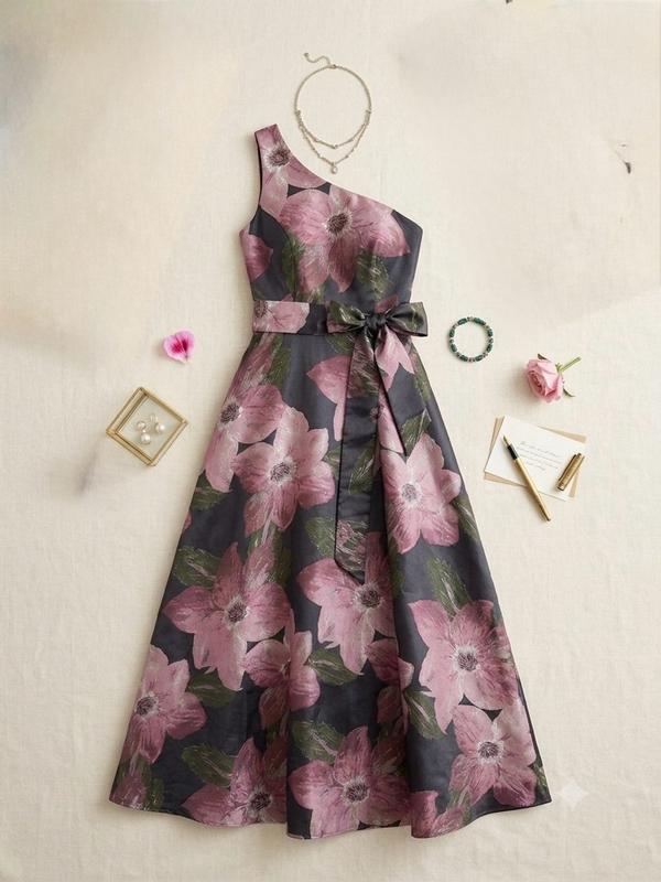 Customer photo for "Pretty dress"