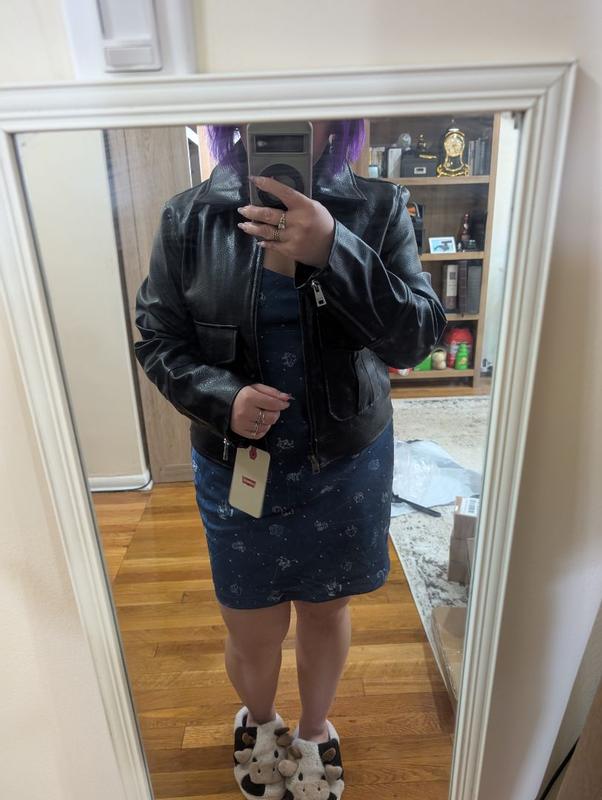 Customer carousel item 9.