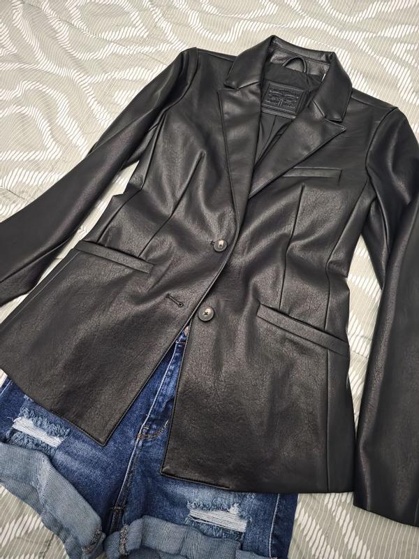 Customer photo for "Versatile blazer!"