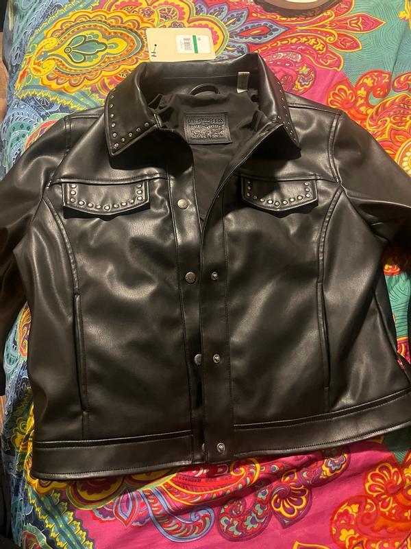 Review Thumbnail Image 0 378968322