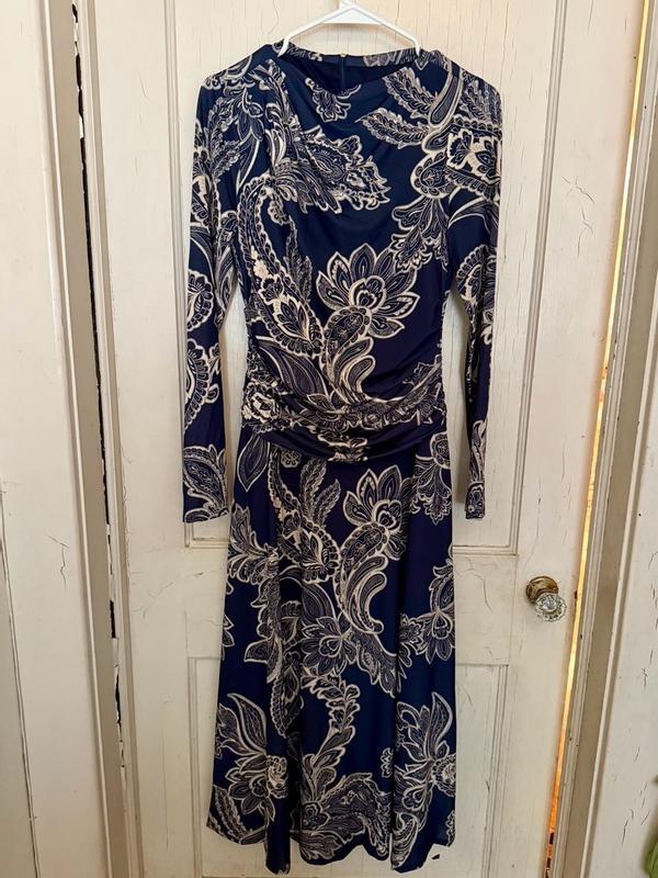 Customer photo for "A beautiful dress in every way"