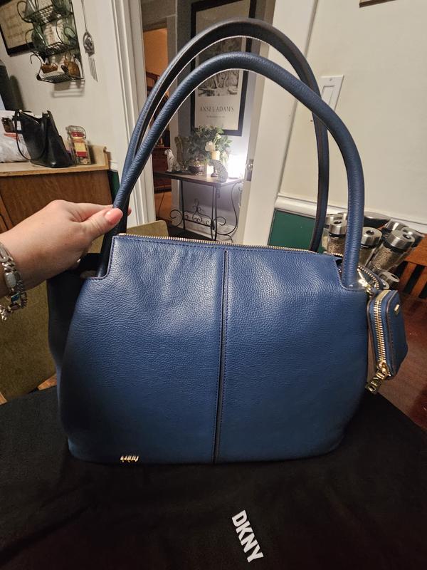 Customer photo for "Stunning color!"