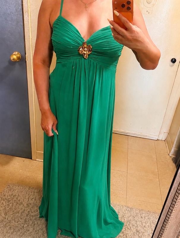 Customer photo for "Absolutely love this dress!"