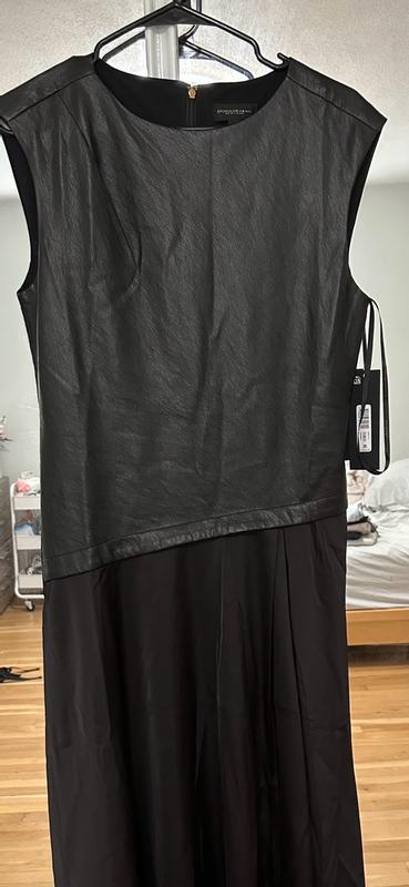 Customer photo for "Nice lovely dress!"