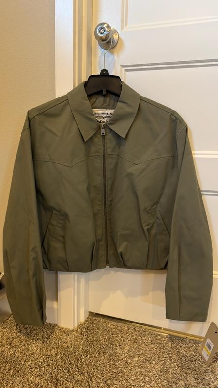 Customer carousel item 9.