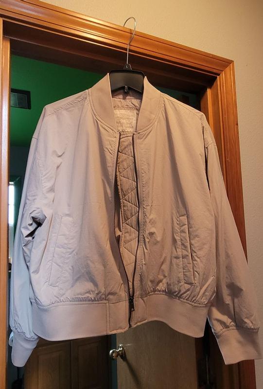 Review Thumbnail Image 1 380522322