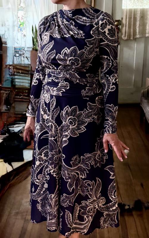 Customer photo for "A beautiful dress in every way"