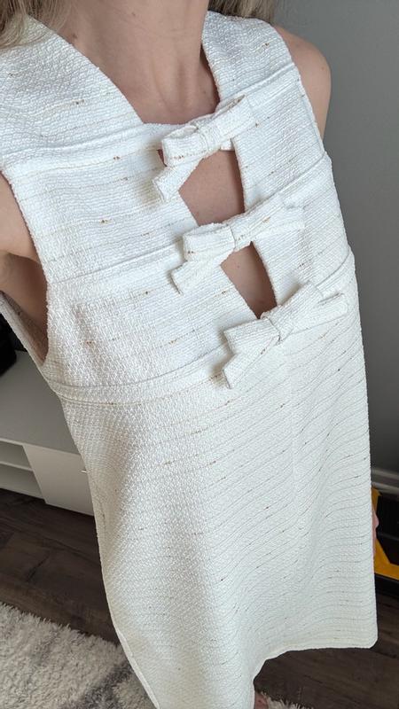 Customer carousel item 3.