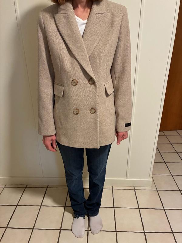 Customer photo for "Elegant wool coat"