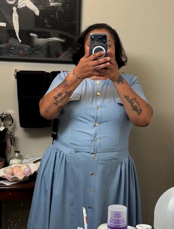 Customer carousel item 6.