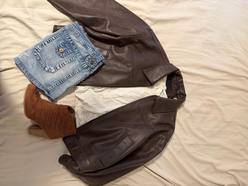 Review Thumbnail Image 1 383677901