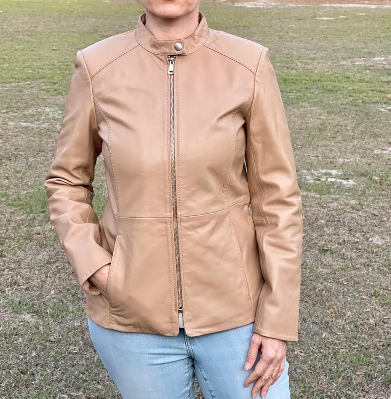 Customer carousel item 8.