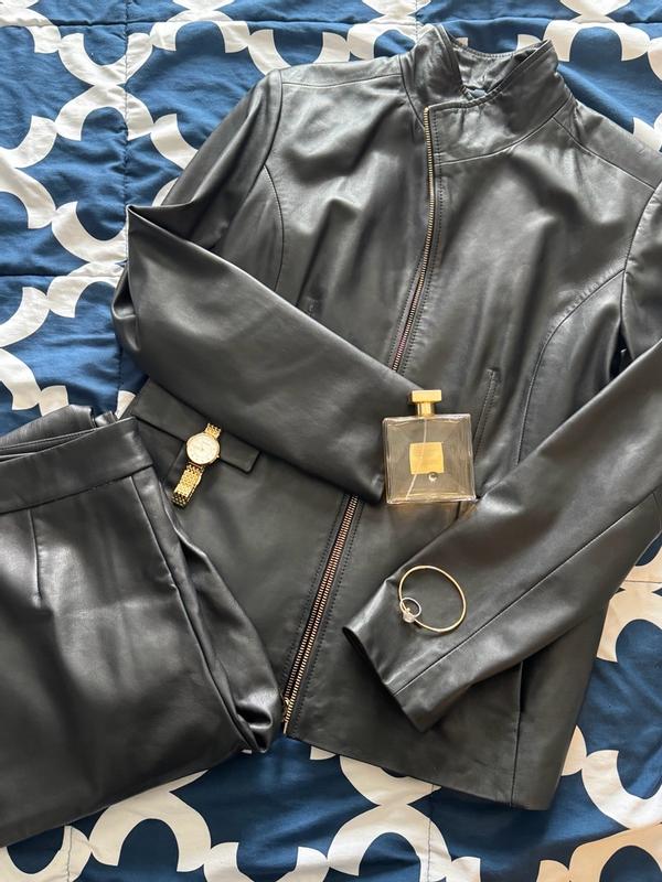 Customer carousel item 9.