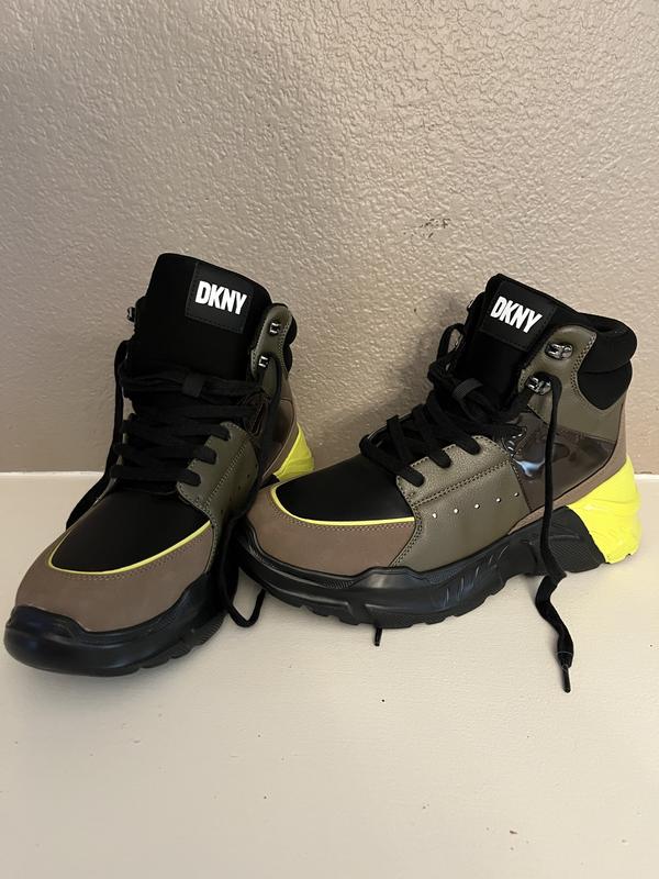 DKNY Men\'s Mixed Media Two Tone Lightweight Sole Hi Top Sneakers boots - size 11 DKNY Men main image 3