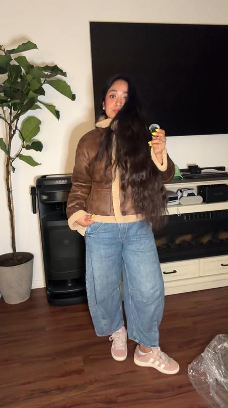 Customer carousel item 14.