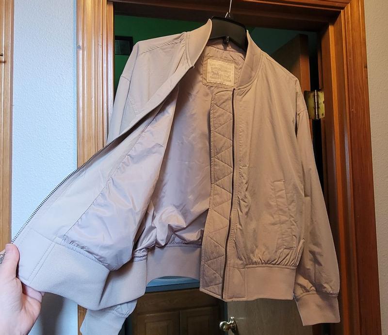 Review Thumbnail Image 0 380522322