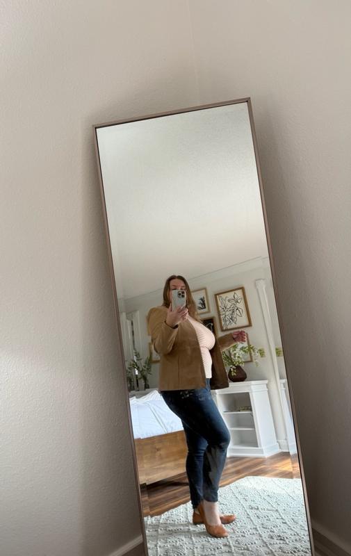 Customer carousel item 5.