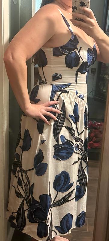 Customer photo for "Beautiful fitted dress"