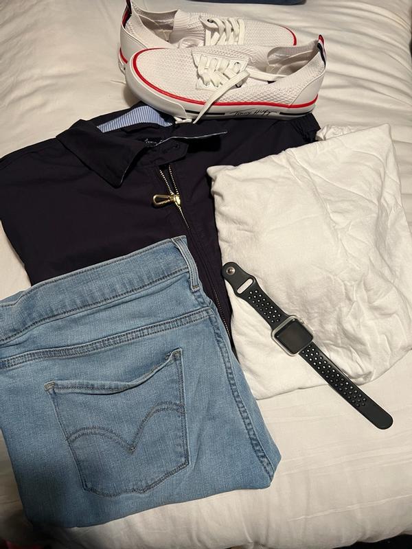 Customer carousel item 11.