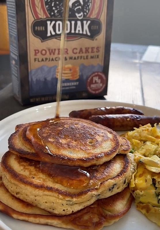 Blueberry Power Cakes Flapjack & Waffle Mix | Kodiak®