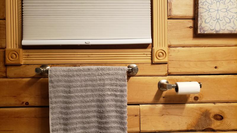 Lot of 3 Brass Bathroom Accessories 2 Towel Bars 1 Tissue Holder Braid —  EcoBuilding Bargains