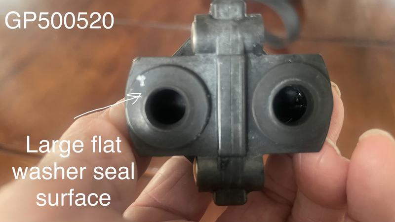 Old GP500520 has large thick flat washers.