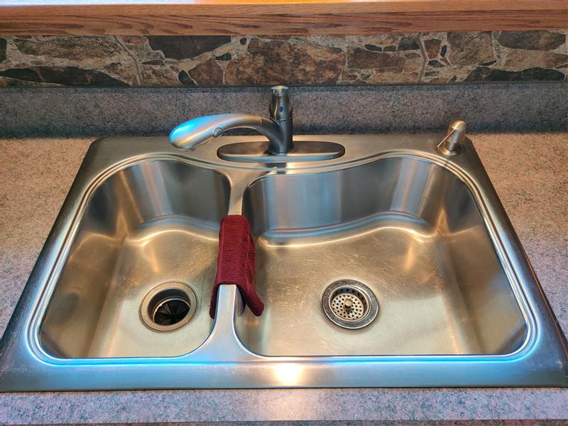 KOHLER Whitehaven Farmhouse Apron Front 29.5-in x 21.56-in Almond Cast ...