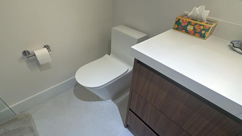KOHLER Brazn White Dual Flush Elongated Standard Height Soft Close 1 ...